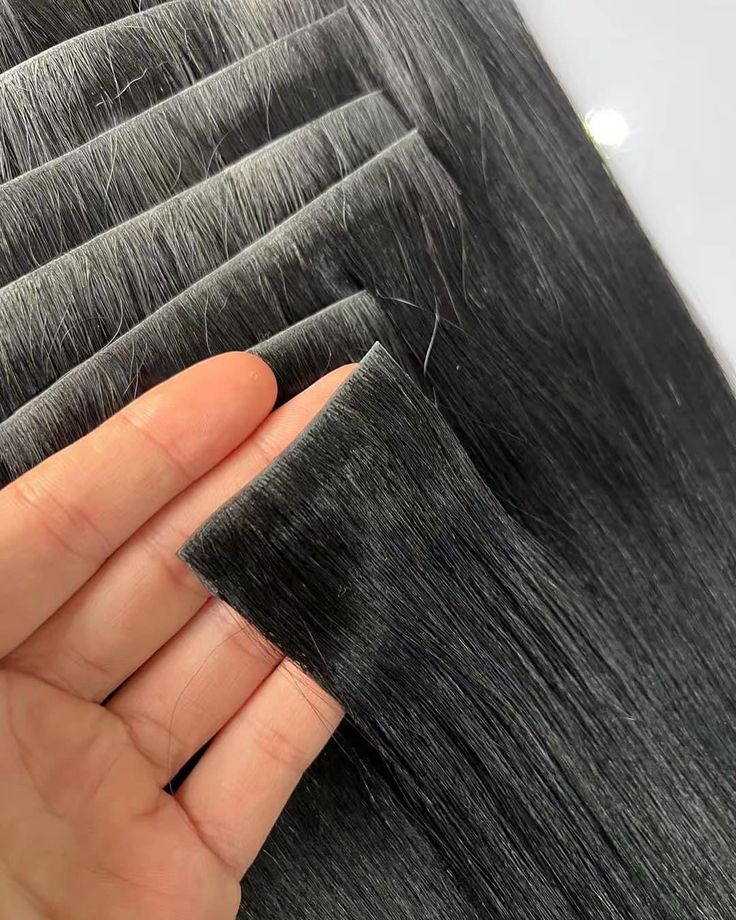 EXTENSIONES DE CABELLO DE TAPE-IN INVISIBLE